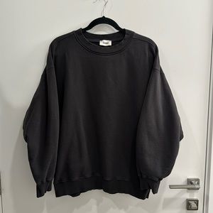 Elwood Core Crewneck Sweater